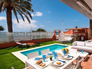 Luxus Ferienhaus Privatpool, privilegierte Lage direkt am Strand