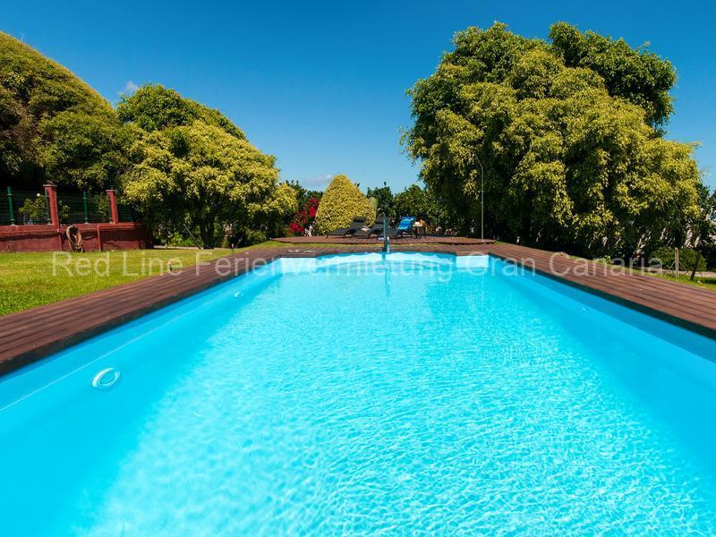 Luxusferienhaus beheizter Pool Tennisplatz Garten Meerblick für 10 Personen