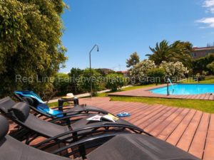 Luxusferienhaus beheizter Pool Tennisplatz Garten Meerblick für 10 Personen.