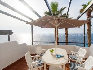 Ferienhaus am Meer mit unvergleichlichen Meerblick und Pool.