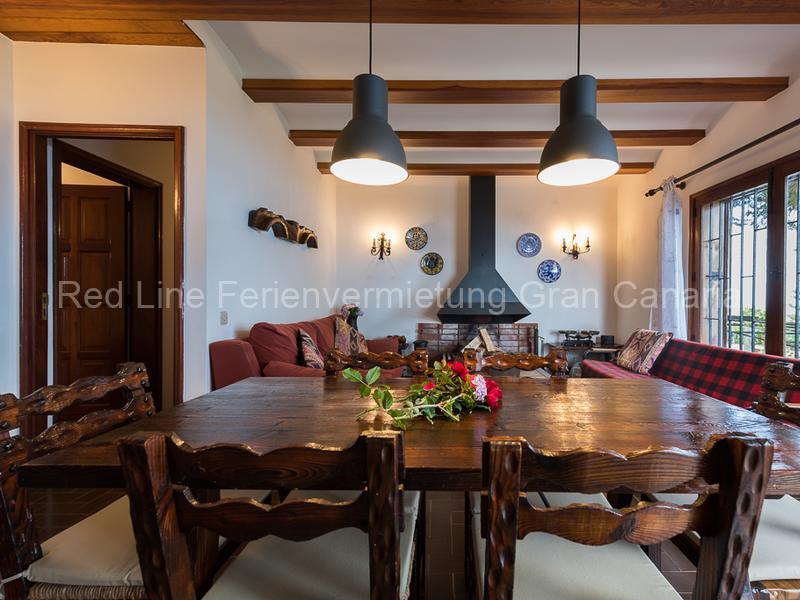 Ferienhaus mit Meerblick, Haushälfte in ruhiger Lage, tolle Aussicht auf die Berglandschaft + Meer - WLAN